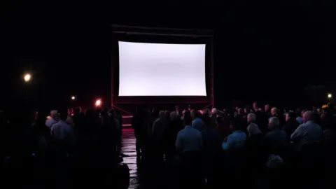 Riječno kino završava sezonu u Ogulinu filmom „Posljednji viking“ pod zvijezdama